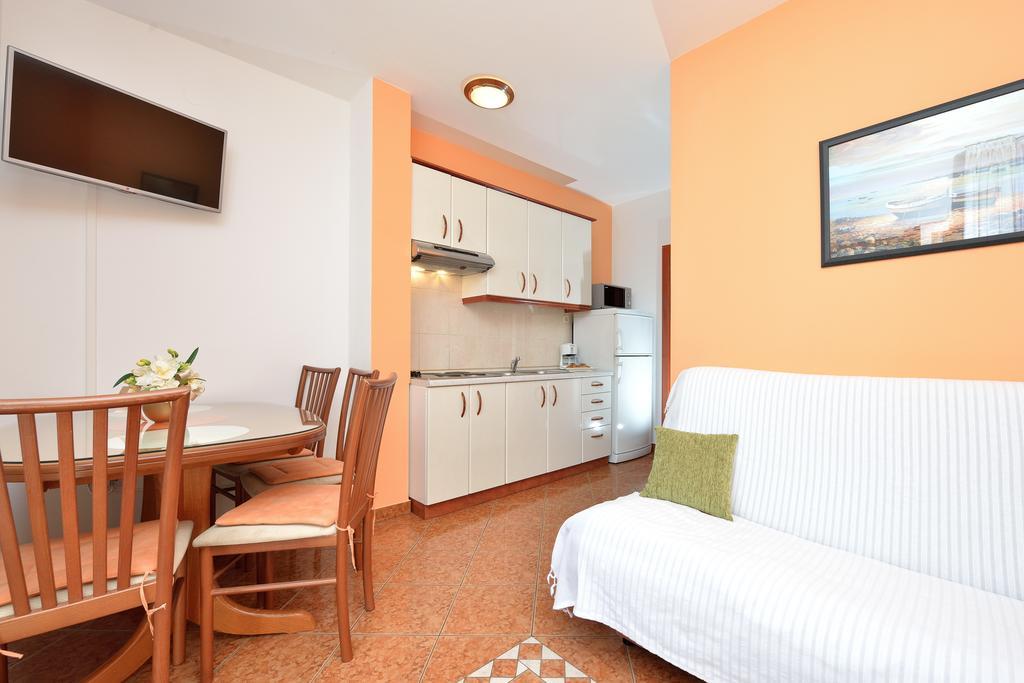 Apartment Zdenka Pakostane
