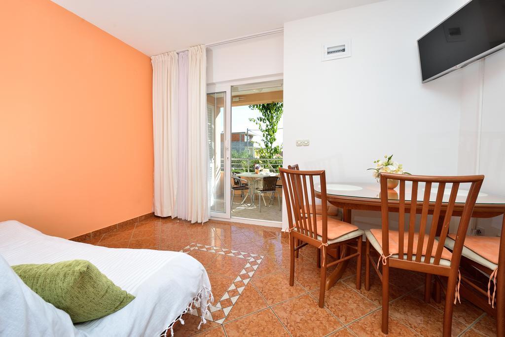 Zdenka Apartment Pakostane