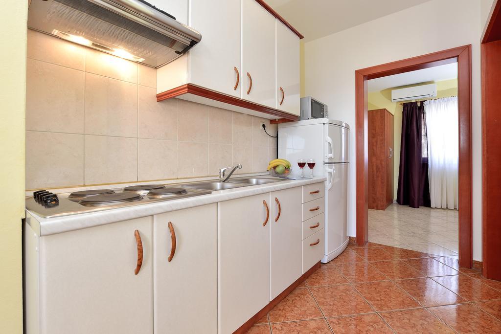 Zdenka Apartment Pakostane